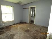 Image of the primary bedroom