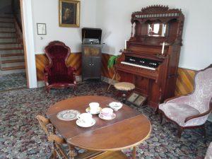 ladies-parlor 2