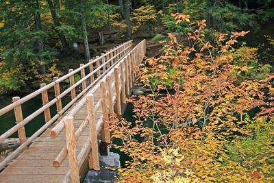 clear-lake-resort-bridge