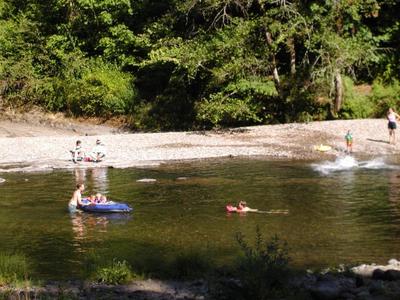 river-bend-pic-of-pepole-swimming