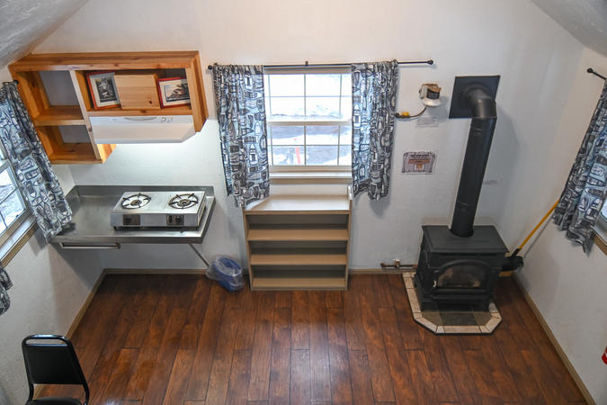 Cabin 8 interior 3