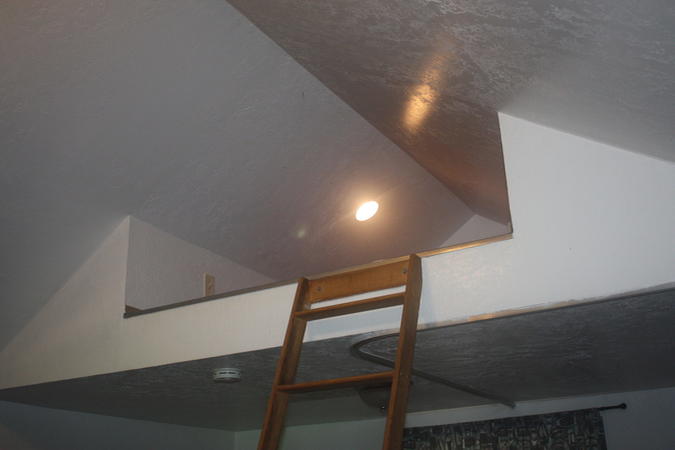 Cabin 8 interior 4